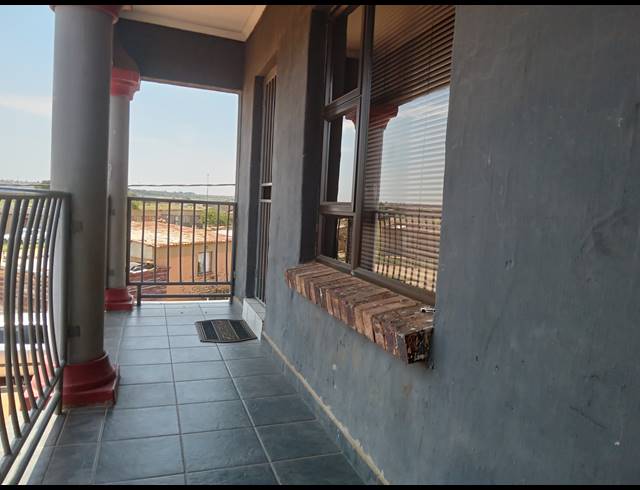 10 BEDROOM FREEHOLD FOR SALE IN TSAKANE